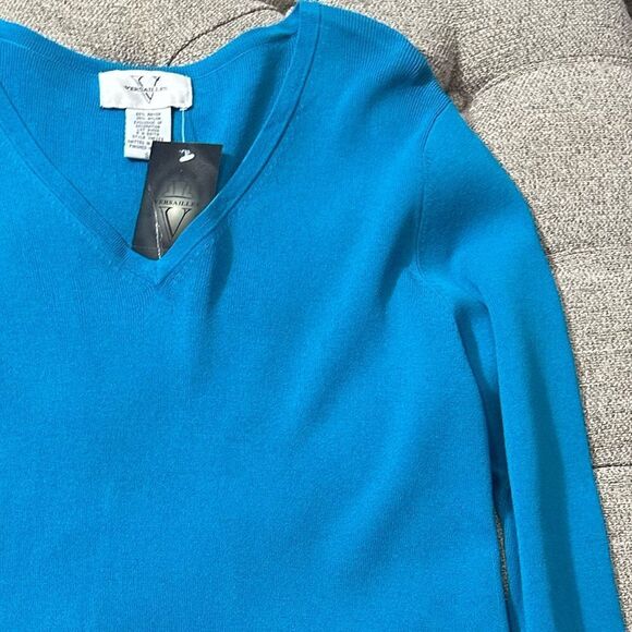 Vintage Lightweight Sweater - Picture 11 of 15